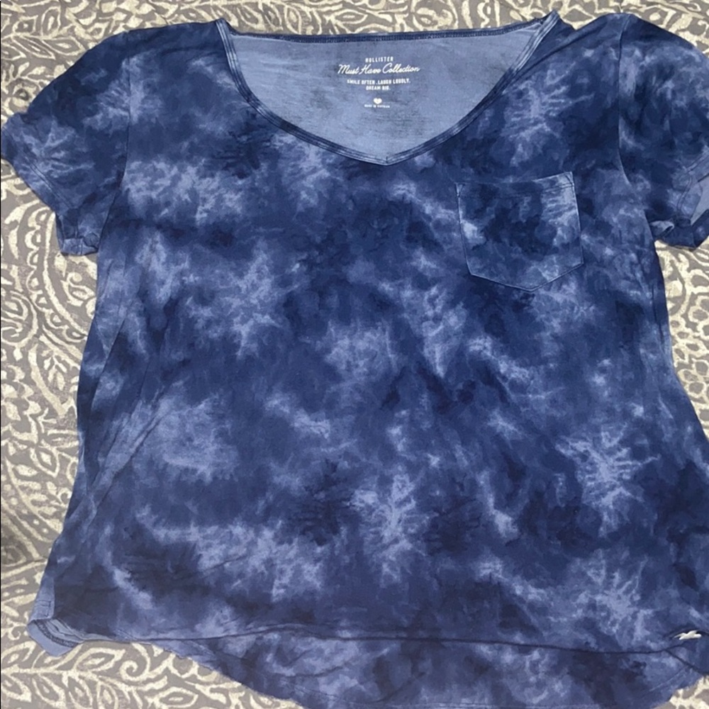 loose tee